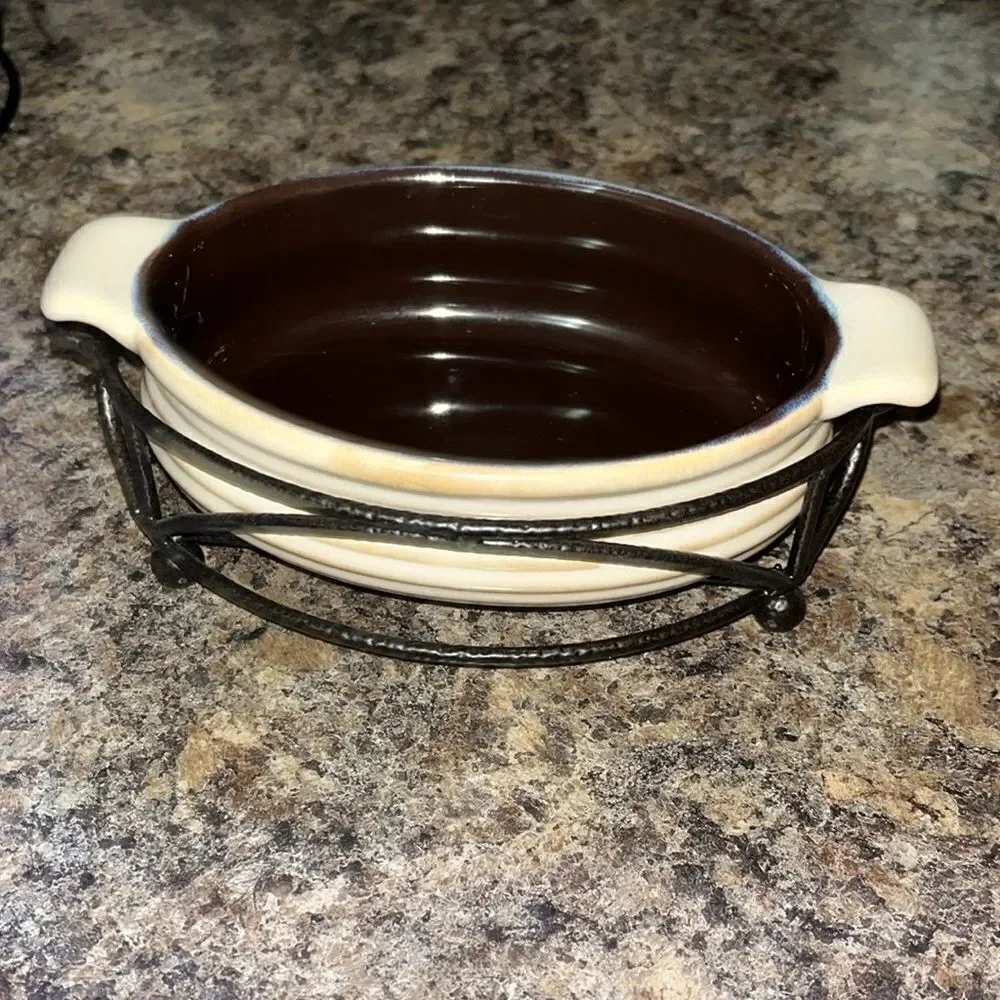 TASTEFULLY SIMPLE OVAL DIP CROCK